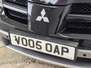 2005 Mitsubishi Outlander 2.4 Sport Se in Black — image 5