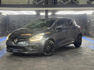 2017 Renault Clio 0.9 Tce Dynamique S Nav Euro 6 (s/s) 5dr in Grey — image 3