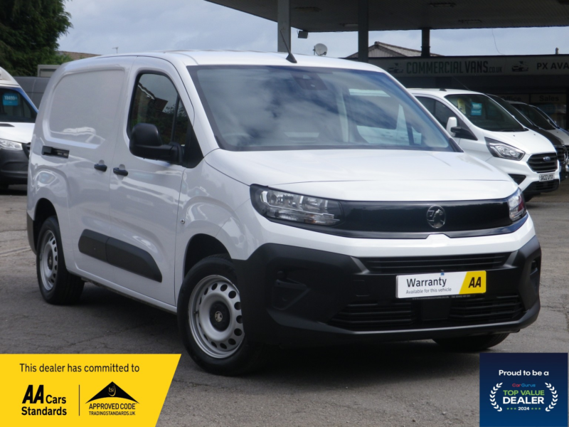 2024 Vauxhall Combo 1.5 Combo Crewvan Xl Prime 1.5d 100 S&s Mt6 in White — image 1