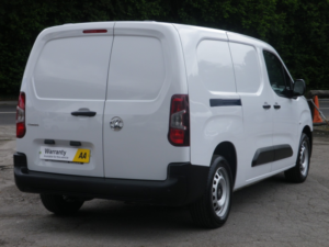 2024 Vauxhall Combo 1.5 Combo Crewvan Xl Prime 1.5d 100 S&s Mt6 in White — image 6