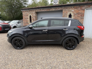 2013 Kia Sportage 2.0 Crdi Kx-3 in Black — image 5