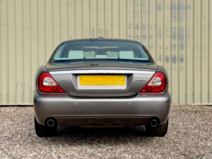 2009 Jaguar Xj 3.0 V6 Sovereign 4dr in Grey — image 6