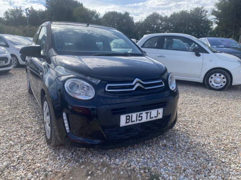 2015 Citroen C1 1.2 Puretech Feel in Black — image 1