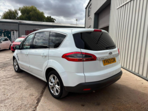 2013 Ford S-Max 2.0 Tdci Titanium Powershift Euro 5 5dr in White — image 4