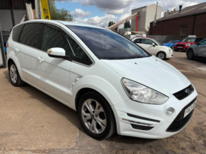 2013 Ford S-Max 2.0 Tdci Titanium Powershift Euro 5 5dr in White — image 5