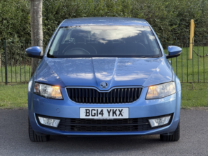 2014 Skoda Octavia 2.0 Tdi Elegance in Blue — image 2