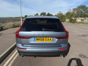 2018 Volvo Xc60 2.0 D4 Momentum Auto AWD Euro 6 (s/s) 5dr in Blue — image 5