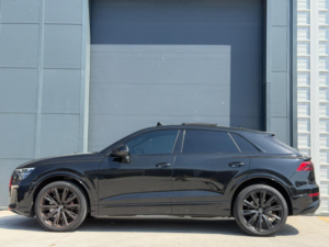 2025 Audi Sq8 4.0 Tfsi V8 Black Edition Tiptronic Quattro Euro 6 (s/s) 5dr in Black — image 4