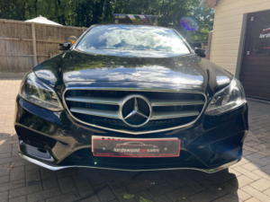 2013 Mercedes-Benz E Class 2.1 E300dh Bluetec Amg Sport in Black — image 4