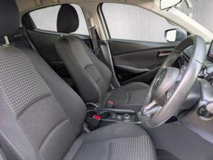 2018 Mazda Mazda2 1.5 Skyactiv-G Se-L Nav Auto Euro 6 (s/s) 5dr in White — image 2