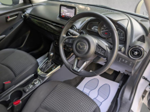 2018 Mazda Mazda2 1.5 Skyactiv-G Se-L Nav Auto Euro 6 (s/s) 5dr in White — image 3