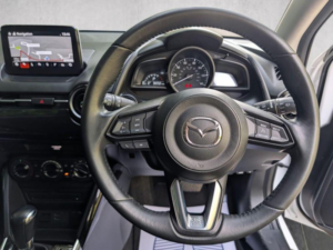 2018 Mazda Mazda2 1.5 Skyactiv-G Se-L Nav Auto Euro 6 (s/s) 5dr in White — image 5