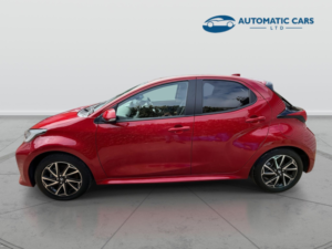 2022 Toyota Yaris Design Fhev in Red — image 5