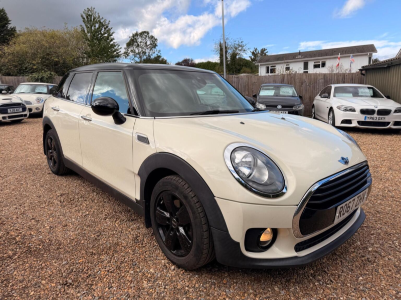 2017 MINI Clubman 1.5 Cooper Euro 6 (s/s) 6dr in White — image 1