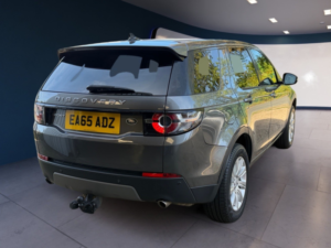 2015 Land Rover Discovery Sport 2.0 Td4 Se in Grey — image 2