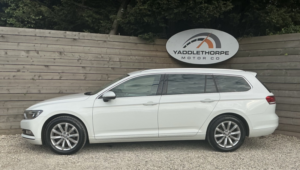2017 Volkswagen Passat 2.0 Tdi Se Business in White — image 3