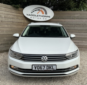 2017 Volkswagen Passat 2.0 Tdi Se Business in White — image 4