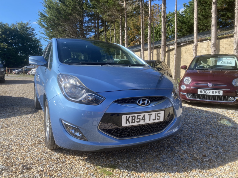 2013 Hyundai Ix20 1.6 Crdi Style in Blue — image 1