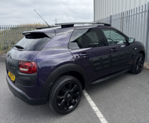 2016 Citroen C4 Cactus 1.6 Hdi Flair Automatic in Purple — image 5