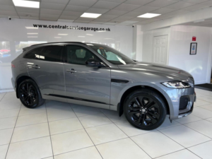 2023 Jaguar F-Pace 3.0 D300 Mhev R-Dynamic Se Black Auto AWD Euro 6 (s/s) 5dr in Grey — image 4