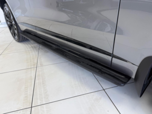 2023 Jaguar F-Pace 3.0 D300 Mhev R-Dynamic Se Black Auto AWD Euro 6 (s/s) 5dr in Grey — image 6