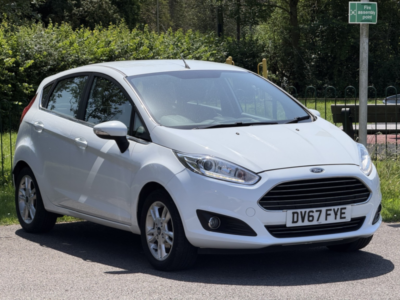 2017 Ford Fiesta 1.3 Zetec in White — image 1