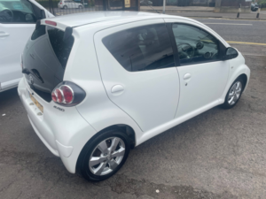 2014 Toyota Aygo 1.0 Vvt-I Move Hatchback 5dr Petrol Manual Euro 5 (68 Ps) in White — image 4