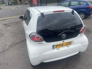 2014 Toyota Aygo 1.0 Vvt-I Move Hatchback 5dr Petrol Manual Euro 5 (68 Ps) in White — image 6