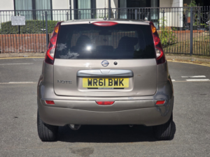 2011 Nissan Note 1.6 16v N-Tec Hatchback 5dr Petrol Auto Euro 5 (110 Ps) in Beige — image 5