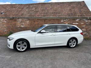 2015 BMW 3 Series 2.0 320d Sport Touring in White — image 4