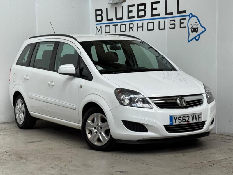 2013 Vauxhall Zafira 1.6 16v Exclusiv Euro 5 5dr in White — image 1