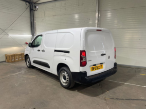 2023 Vauxhall Combo 1.5 Turbo D 2300 Prime Panel Van 6dr Diesel Manual L2 H1 Euro 6 100 Ps in White — image 4