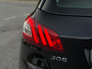 2015 Peugeot 308 2.0 Bluehdi Allure Eat Euro 6 (s/s) 5dr in Black — image 6