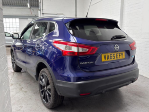 2016 Nissan Qashqai 1.5 Dci Tekna 2WD Euro 6 (s/s) 5dr in Blue — image 4