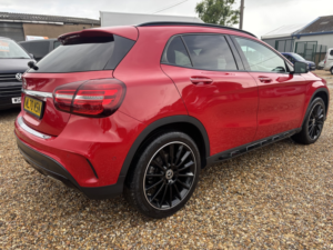 2020 Mercedes-Benz Gla 1.6 Gla200 Amg Line Edition in Red — image 3