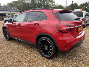 2020 Mercedes-Benz Gla 1.6 Gla200 Amg Line Edition in Red — image 5