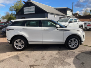 2019 Land Rover Range Rover Evoque 2.0 D150 S SUV 5dr Diesel Auto 4WD Euro 6 (s/s) (150 Ps) in White — image 5