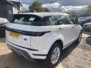 2019 Land Rover Range Rover Evoque 2.0 D150 S SUV 5dr Diesel Auto 4WD Euro 6 (s/s) (150 Ps) in White — image 6
