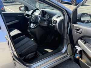 2010 Mazda Mazda2 1.3 Tamura in Silver — image 6