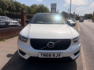 2018 Volvo Xc40 2.0 T5 R-Design Auto AWD Euro 6 (s/s) 5dr in White — image 4
