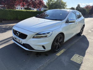 2017 Volvo V40 2.0 R-Design Pro D3 in White — image 3