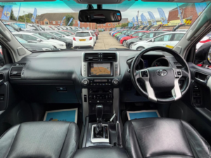 2009 Toyota Land Cruiser 3.0 D-4d Lc4 Auto 4WD Euro 4 5dr in Silver — image 2