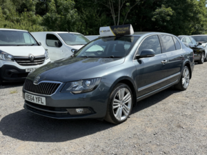 2014 Skoda Superb 2.0 Tdi Elegance in Grey — image 3