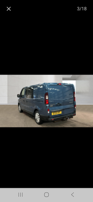 2018 Renault Trafic 1.6 Dci Energy 27 Sport Nav Panel Van 5dr Diesel Manual Swb Standard Roof Euro 6 (s/s) (125 Ps) in Blue — image 2