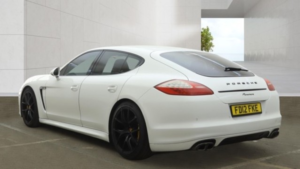 2012 Porsche Panamera 3.0 D V6 in White — image 3