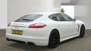 2012 Porsche Panamera 3.0 D V6 in White — image 4