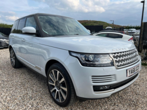2016 Land Rover Range Rover 3.0 Td V6 Vogue Auto 4WD Euro 6 (s/s) 5dr in White — image 6