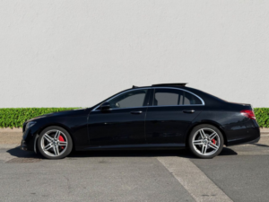 2018 Mercedes-Benz E Class 2.0 E220d Amg Line (premium Plus) Saloon 4dr Diesel G-Tronic+ Euro 6 (s/s) (194 Ps) in Black — image 4