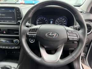 2019 Hyundai Kona 1.0 T-Gdi Premium Se Euro 6 (s/s) 5dr in White — image 4