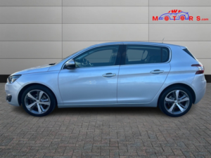 2016 Peugeot 308 1.2 Puretech Allure in Silver — image 4